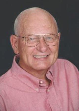 ONALASKA - Richard A. "Mike" Mickelson, 87 of Onalaska, pass