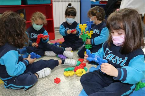 La educación del niño en el juego. - Prevencion del uso indebido de drogas/prevention of the improper use of drugs.