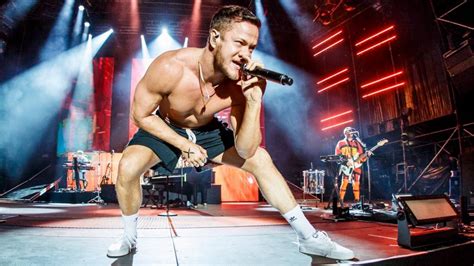 La enfermedad que obligó al cantante de Imagine Dragons a …