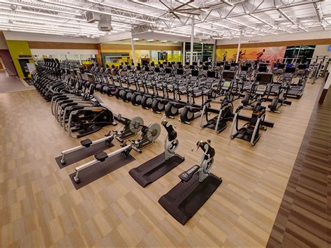 La fitness farmington hills. 5:30am-8pm. Sat. 7am-7pm. Sun. 8am-6pm. *Programming/events may extend beyond posted Fitness Center hours. We are proud to be your Community Fitness Center. We have a wide selection of brand new, state of the art equipment and amenities including: Stationary Bikes and spinning bikes. 