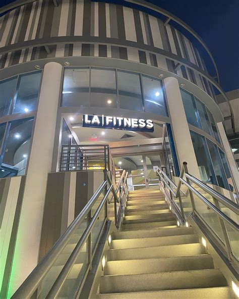 La fitness hemet. Founded in Southern California in 1984, LA Fitness continues to seek innovative ways to enhance the physical and emotional well-being of our increasingly diverse membership base. With our wide range of amenities and highly trained staff, we provide fun and effective workout options to family members of all ages and interests. FREE PASS. 