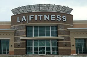 La fitness livonia. This is a full-time position with the opportunity to advance. They receive paid vacation, full medical benefits, vision benefits and dental benefits. They are paid commissions and bonuses based on meeting club performance goals and receive a complimentary club membership. Operations Manager. 