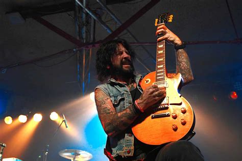 La guns wikipedia. Nerf guns are designed and engineered at the Hasbro toy company headquarters in Pawtucket, Rhode Island, and manufactured at a factory in Hong Kong. Nerf’s projectile-firing guns a... 