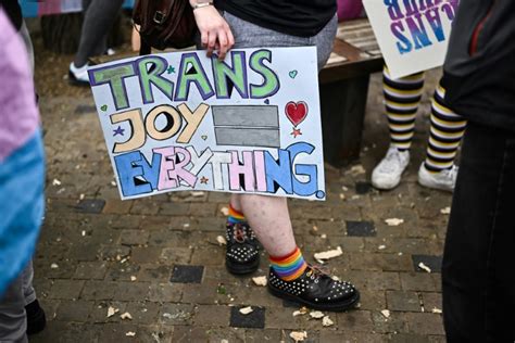 La ley que prohíbe el tratamiento médico para menores transgénero, ¿dónde está vigente?