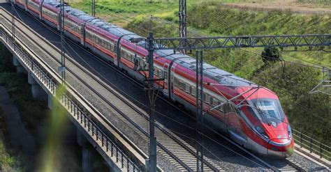 La linea ferroviaria ad alta capacità Napoli-Bari modello di ...