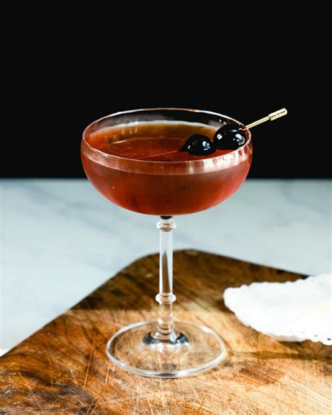 La louisiane cocktail. The Cocktail a la Louisiane is the January 10 Drink of the Day because it’s an important date in the worlds of liquor and transportation. It was that day in 1812 that the first … 