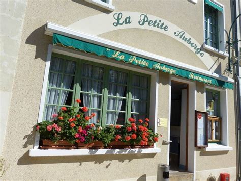 La petite auberge. La Petite Auberge de Strasbourg is situated in Strasbourg, within 3.1 km of Jardin botanique de l'Université de Strasbourg and 3.3 km of Strasbourg Exhibition Centre. The property is around 2.6 km from St. Paul's Church, 1.2 km from Strasbourg History Museum and 1.2 km from Strasbourg Cathedral. The accommodation … 