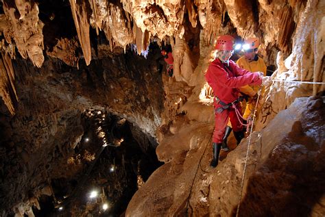 La spéléologie en Gironde - Persée