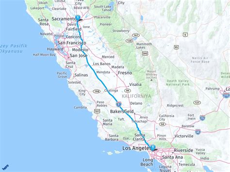 The total straight line flight distance from Los Angeles, CA to Sacramento, CA is 361 miles. This is equivalent to 581 kilometers or 314 nautical miles. Your trip begins in Los Angeles, California. It ends in Sacramento, California. Your flight direction from Los Angeles, CA to Sacramento, CA is Northwest (-29 degrees from North).