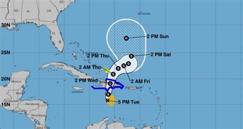 La tormenta tropical Franklin avanza por República Dominicana, acompañada de fuertes lluvias e inundaciones repentinas