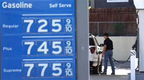 Labor Day weekend gas prices are near all-time highs