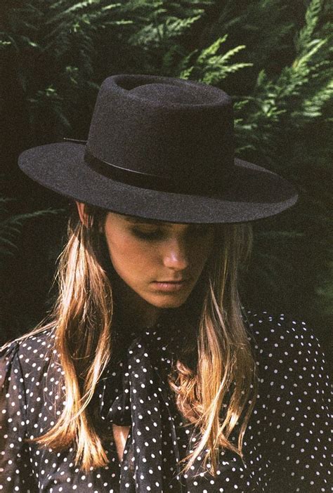 Lack of color. Discover Lack of Color newness with our latest women’s hat collection. Unique designs, hand-crafted pieces, sustainably made, and quality guaranteed. Browse … 