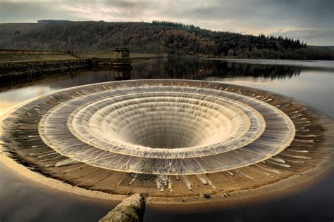 Ladybower Reservoir in Derbyshire, England - Search - Bing