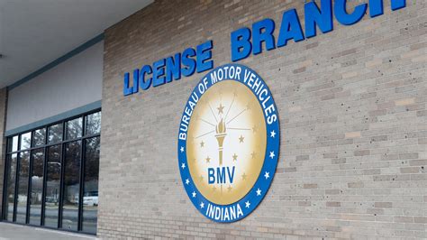 Find a list of dmv office locations in Fayette County, Indiana. 