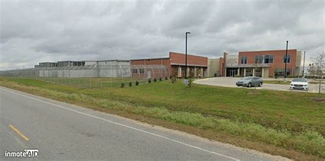 Please contact the Lafourche Parish Correctional Complex at (985) 449-4458 for visiting hours/days. An inmate is limited to one 15-minute visit. Multiple visitors (up to 2) must meet with the inmate together – no separate visits. A visitor’s name must appear on the visitation list for that inmate. All visitors must have valid identification ... . 