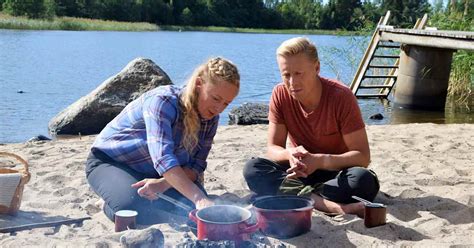 Lagar  föda  samt bjuder  vid  dricka  inom Strömsö.