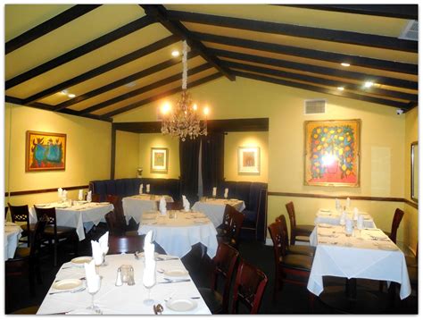 Laguna italian restaurant. Things To Know About Laguna italian restaurant. 