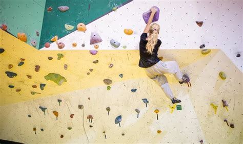 Laipiojimo centras kaune.  Adresas V.  KaunasHotelsThings to DoRestaurantsFlig...