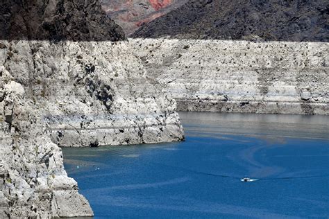 Lake Mead's unexpected April water level rise continues
