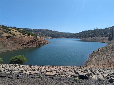 Lake Oroville’s water levels continue slow downward trend