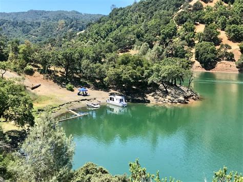 Lake Sonoma Marina Private Boat Rentals in Healdsburg, CA