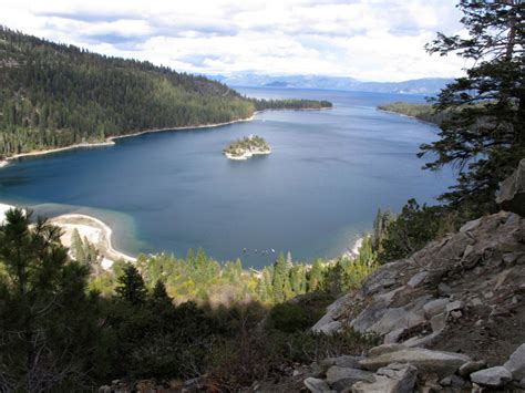 Lake Tahoe prowler who fondles women's feet sought by police