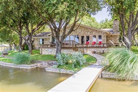 Lake granbury homes for sale. 76049 homes for sale. Homes for sale; ... 4012 Upper Lake Cir, Granbury, TX 76049. $155,000. ... and the REALTOR® logo are controlled by The Canadian Real Estate ... 