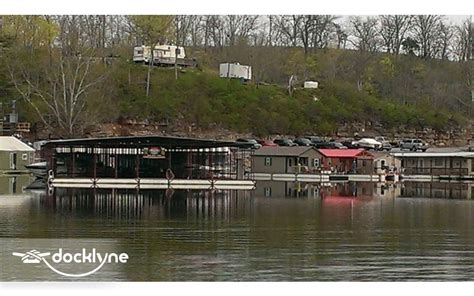 When you choose our Lake Pleasant boat rental servic