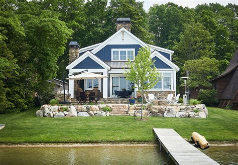 Lake house michigan. 5 prime spots for renting lake homes on Lake Michigan. Stretching for over 200 miles, Lake Michigan is one of the largest freshwater lakes in the world. A prime spot for viewing the most spectacular sunsets, Lake … 