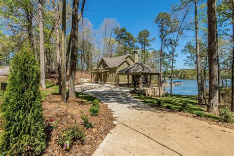 Lake martin houses for sale. Lakehouse.com has 113 lake properties for sale on Logan Martin Lake, as well as lakefront homes, lots, land and acreage in Cropwell, Pell City, Riverside. Median home price: $509,230, lot price: $91,096. View listing photos and property details. Contact a real estate agent to help you with buying or selling. 