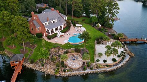 Waterfront Lake Marion Santee SC Properties listings have an average sales price of $490,732 ranging in price from $124,995 to $1,495,000. The average sq ft home size of Waterfront Lake Marion Santee SC Properties Santee SC is 2,002 square feet. The largest property for sale is 5,273 sqft and smallest 936 sqft. . 