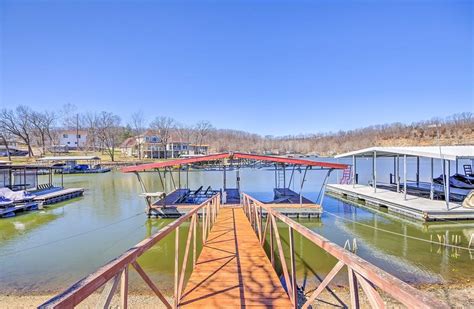 Lake of the Ozarks - 1.02 Acre Waterfront Lot in Foxhead Shores!