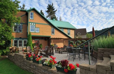 Lake pointe inn. Now $196 (Was $̶2̶4̶9̶) on Tripadvisor: Lake Pointe Inn, McHenry. See 360 traveler reviews, 327 candid photos, and great deals for Lake Pointe Inn, ranked #1 of 4 hotels in McHenry and rated 5 of 5 at Tripadvisor. 
