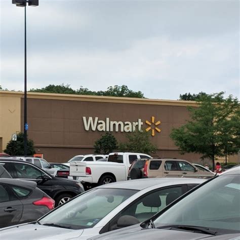 Lake st. louis walmart. LAKE ST LOUIS, Mo. — A man has been charged after trying to shoot an employee after a fight in a crowded Lake St. Louis Walmart, according to charging documents released Friday. 