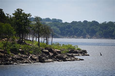 Toronto Lake is located in the scenic valley of the Verdigris River in southern Kansas. Upon arrival at the lake, visitors will be impressed with the dam structure itself. The lake is surrounded by oak, cottonwood, elm and other tree species common to the area.. 