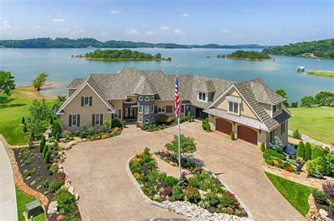 Lakefront homes in tennessee. Things To Know About Lakefront homes in tennessee. 