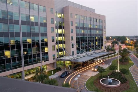 Lakeland regional medical center lakeland fl. Lakeland Regional Medical Center (LRMC) in Lakeland, Florida, has agreed to pay the United States $4 million to resolve allegations that it made donations to a local unit of government to improperly fund the state’s share of … 
