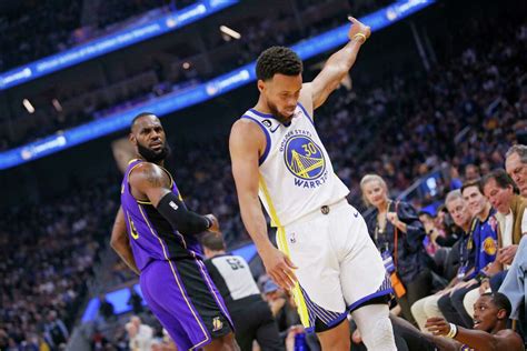 Lakers' James, Warriors' Curry to meet again in playoffs