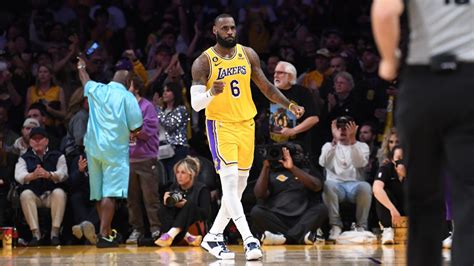 Lakers eliminate defending champion Warriors 122-101, advance to Western Conference Finals