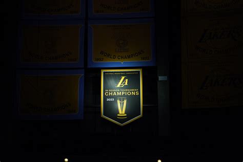 Lakers hang a modest banner to celebrate their victory in the NBA’s first In-Season Tournament