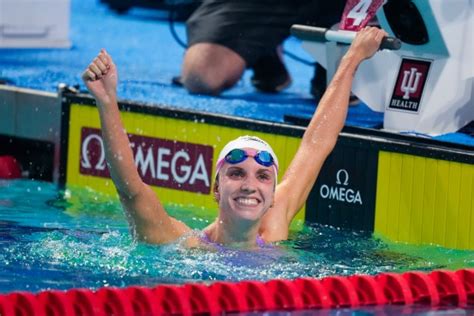 Lakeville’s Regan Smith is happy again, and swimming faster as a result