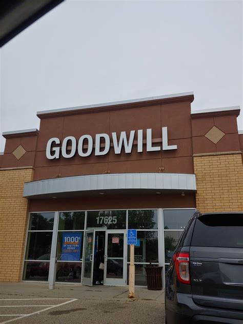 Goodwill Store Western Avenue Retail is a Thrift Store located at 1805 Western Avenue, South Bend in IN. Goodwill Donation Center Union Township Trustees Office Donation Center · 69497 Kenilworth Rd · Lakeville , IN. 