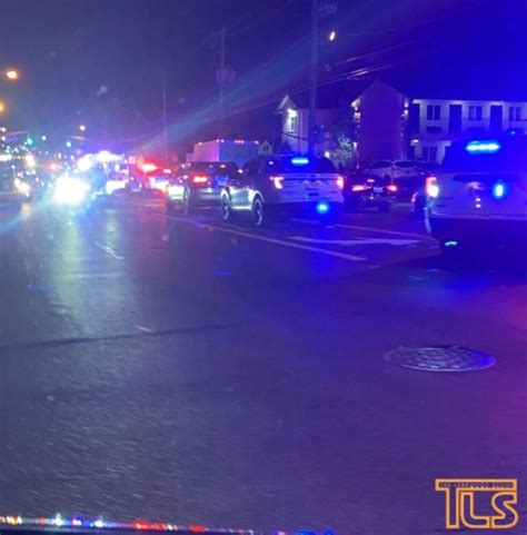 Updated: May 8, 2024 / 09:24 PM MDT. DENVER ( KDVR) — One suspect was pronounced dead after a half-dozen Lakewood police agents fired shots following a carjacking and police chase. Around 10:20 ...