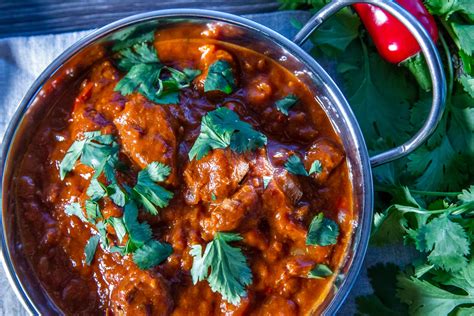 Lamb Rogan Josh in the slow cooker - YouTube