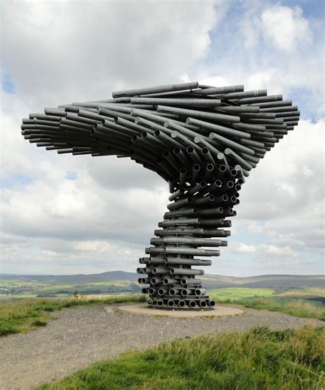 LancashireWalks.com - Burnley: Singing Ringing Tree