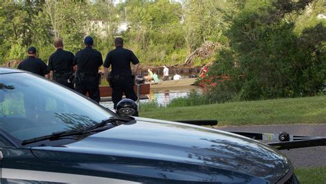 Lance pfrimmer drowning. Sep 1, 2021 · (Marion Township, MN) -- Authorities in southeast Minnesota are investigating an apparent drowning near Rochester. The Olmsted County Sheriff’s Office says deputies called a home in Marion Township Tuesday evening found a woman doing C-P-R on her husband. 
