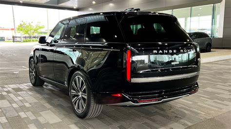 Land Rover Autobiography 2023