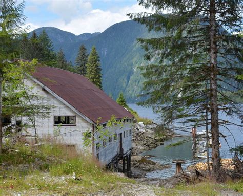 Land for sale british columbia. July 21, 2022. The Canadian tiny home movement originated in British Columbia with its milder climate and culture focused more on sustainability and minimalism. Ahead of the rest of the country, British Columbia lifestyles focus on enjoying the outdoors and respecting ecology. In recent years, increasing home prices have strongly contributed to ... 