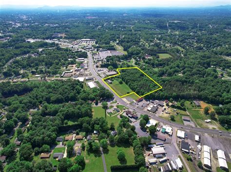 Land for sale hickory nc. Scotty Beal and Coldwell Banker Commercial Advantage are pleased to list for sale this 1.49 acre tract of land at 2495 Hickory Tree Road in northern Davidson County. Located between US-52 and NC-150, this site boasts 279' of frontage and 10,500 ADT. 