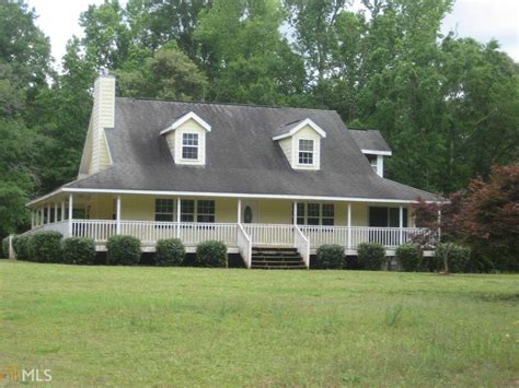 Land for sale in pike county ga. Zebulon : Pike County : Georgia Southeastern Land Group Exceptional equestrian estate with well-maintained 3 bedroom 2 bath brick ranch situated on 30+/- acres, almost all of which are fully fenced. 